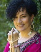 Monica Aishani | Terapeutas