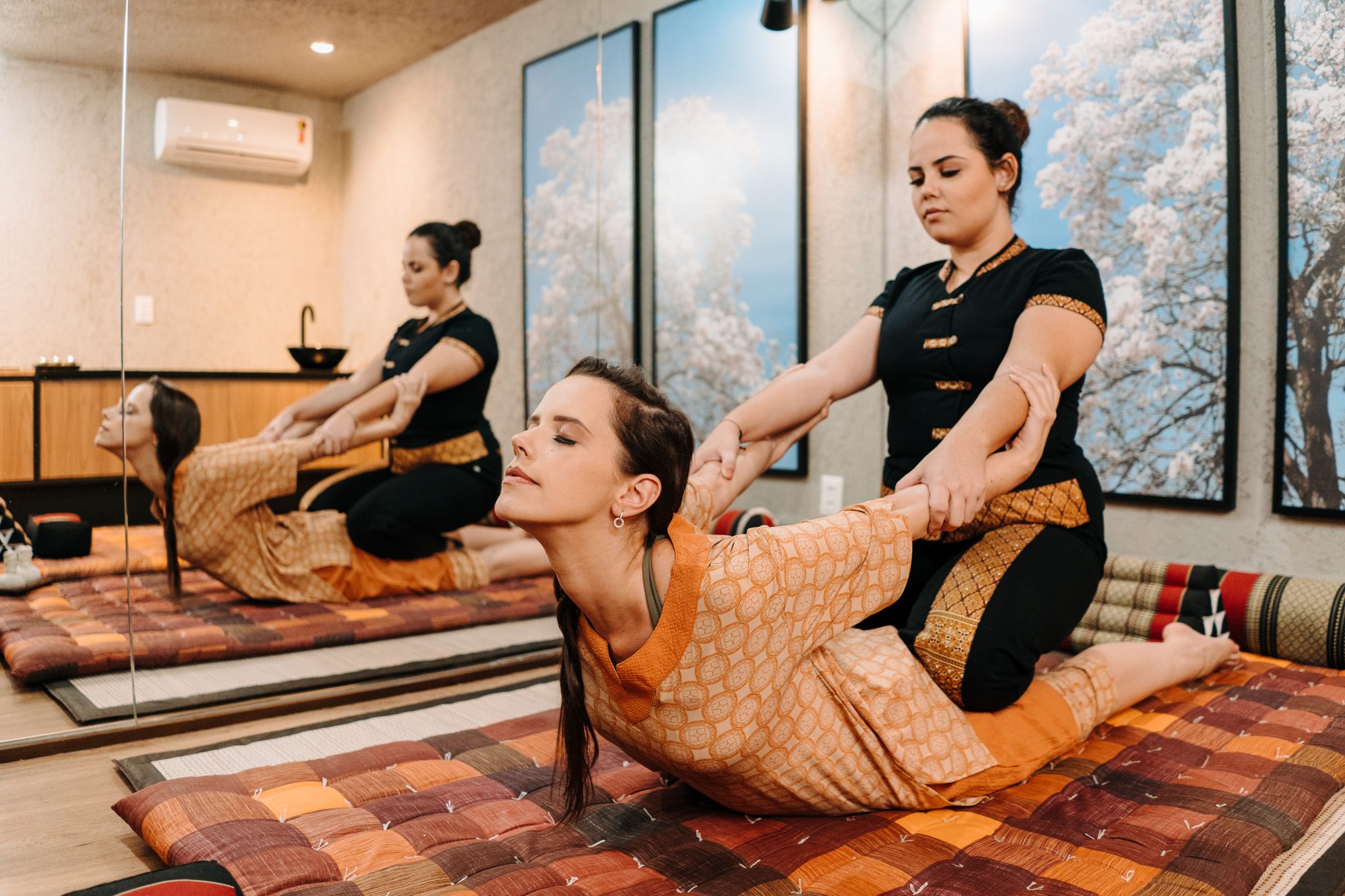 Descubra Os Benefícios Da Massagem Tailandesa Espaço Terapias 9420