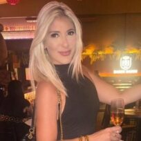 Larissa Lari | Terapeutas