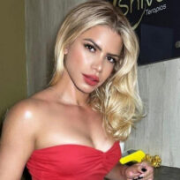 Nicole Shiva | Terapeutas