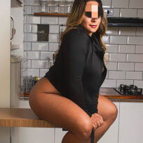 Lara Recreio | Massagistas