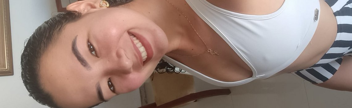 Lara Ferrari | Terapeutas