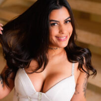 Mayra Lokal | Terapeutas