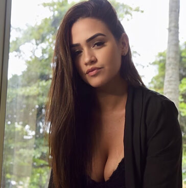 Suzy Veena | Terapeutas
