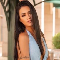 Suzy Veena | Terapeutas