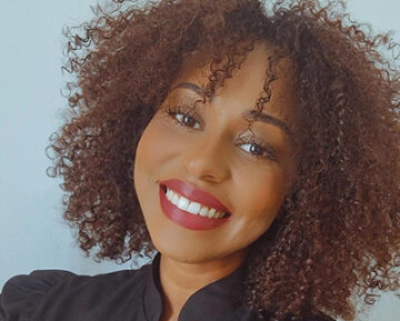 Lari Afroo | Terapeutas