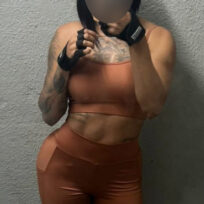 Nayara | Massagistas