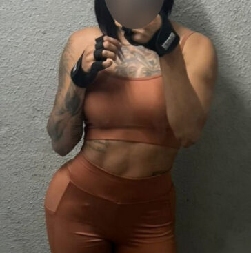 Nayara | Massagistas