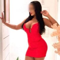 Lara Carioca | Massagistas