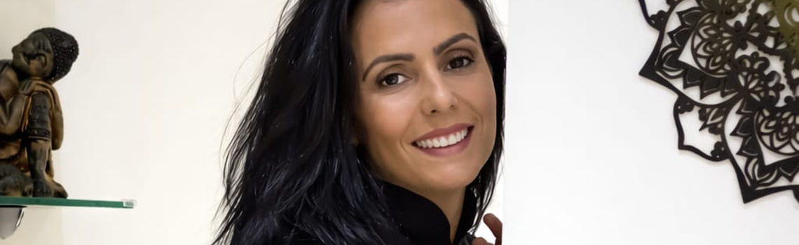 Kelly Intense | Terapeutas