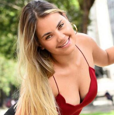 Rebeca Mithra | Terapeutas