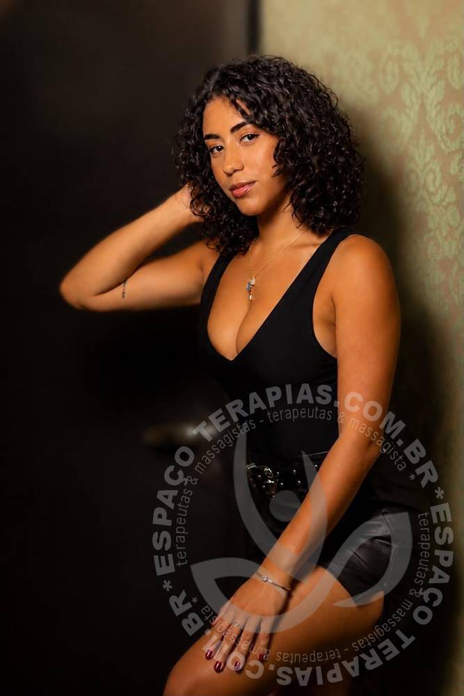 Raquel Nur | Terapeutas