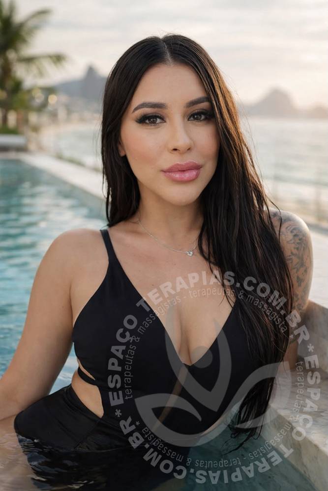 Camila Queiroz | Terapeutas