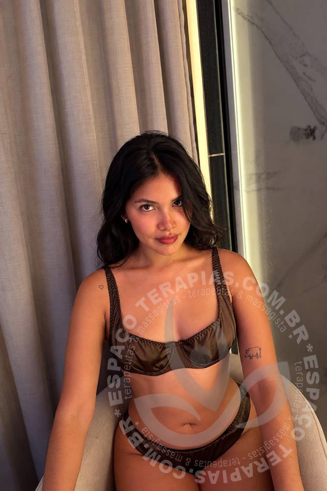 Clara Diamond | Massagistas