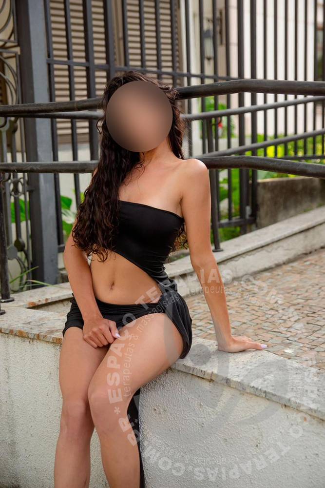 Gabi Veena | Massagistas