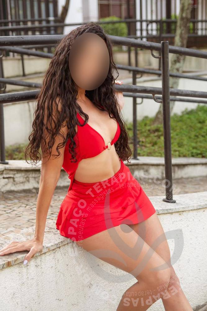 Gabi Veena | Massagistas