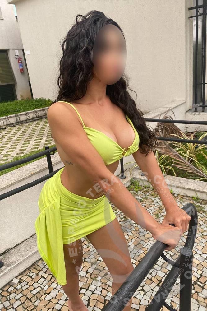 Gabi Veena | Massagistas