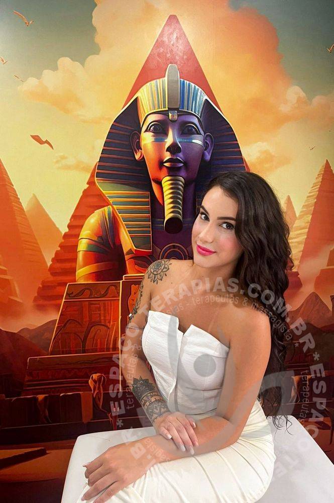 Nanda Hórus II | Terapeutas