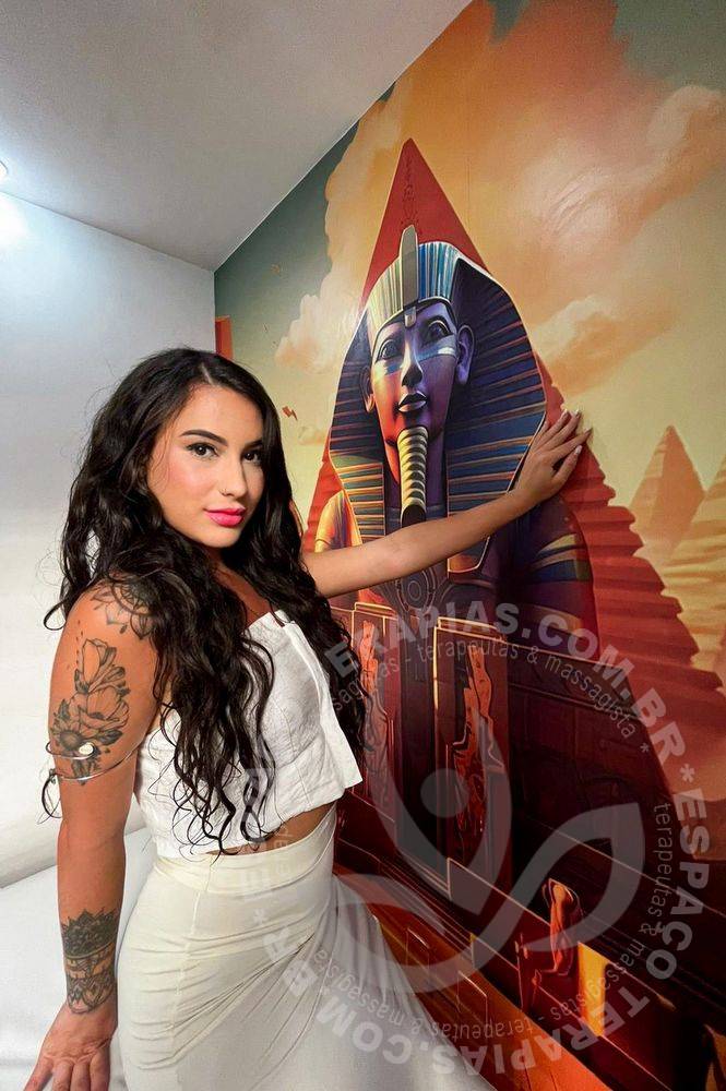 Nanda Hórus II | Terapeutas