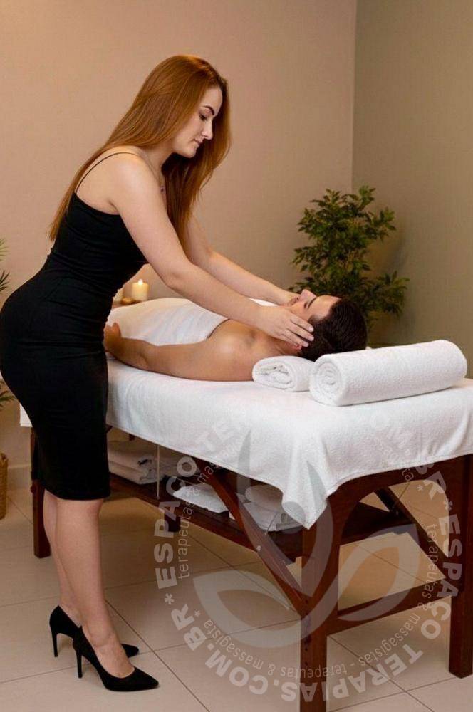 Agatha Eros | Terapeutas