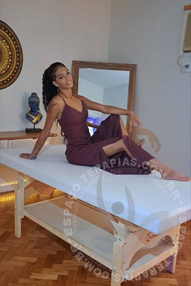 Sabrina Plural | Terapeutas