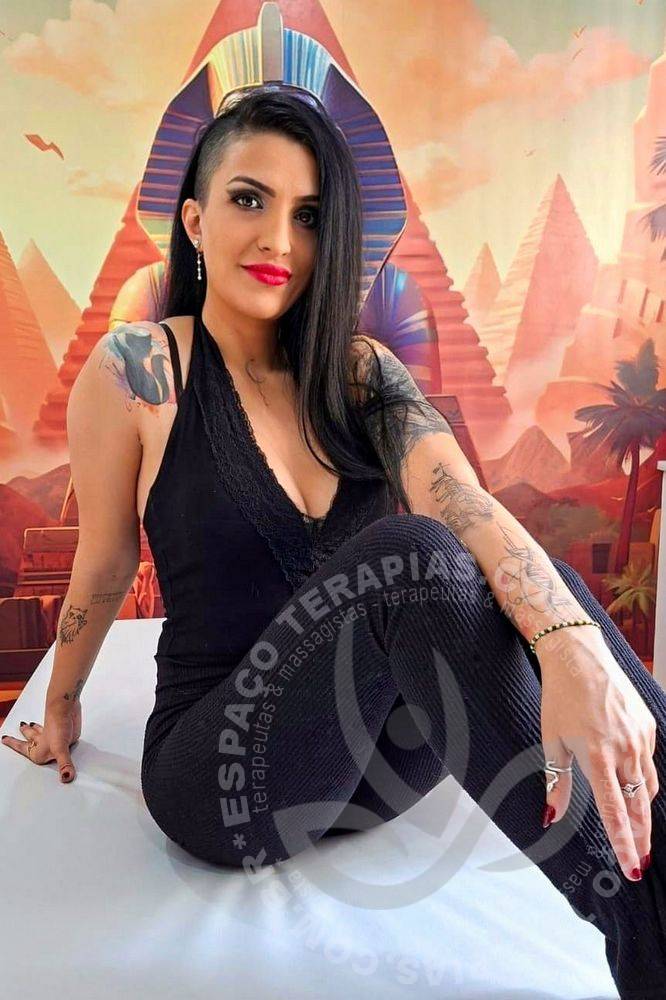Camila Hórus II | Terapeutas