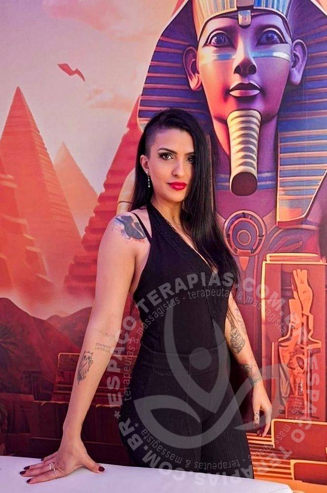 Camila Hórus II | Terapeutas