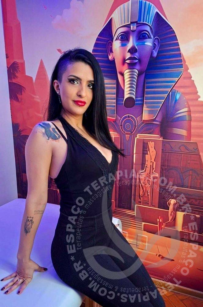 Camila Hórus II | Terapeutas