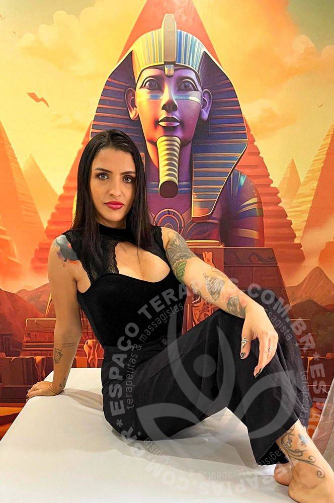Camila Hórus II | Terapeutas