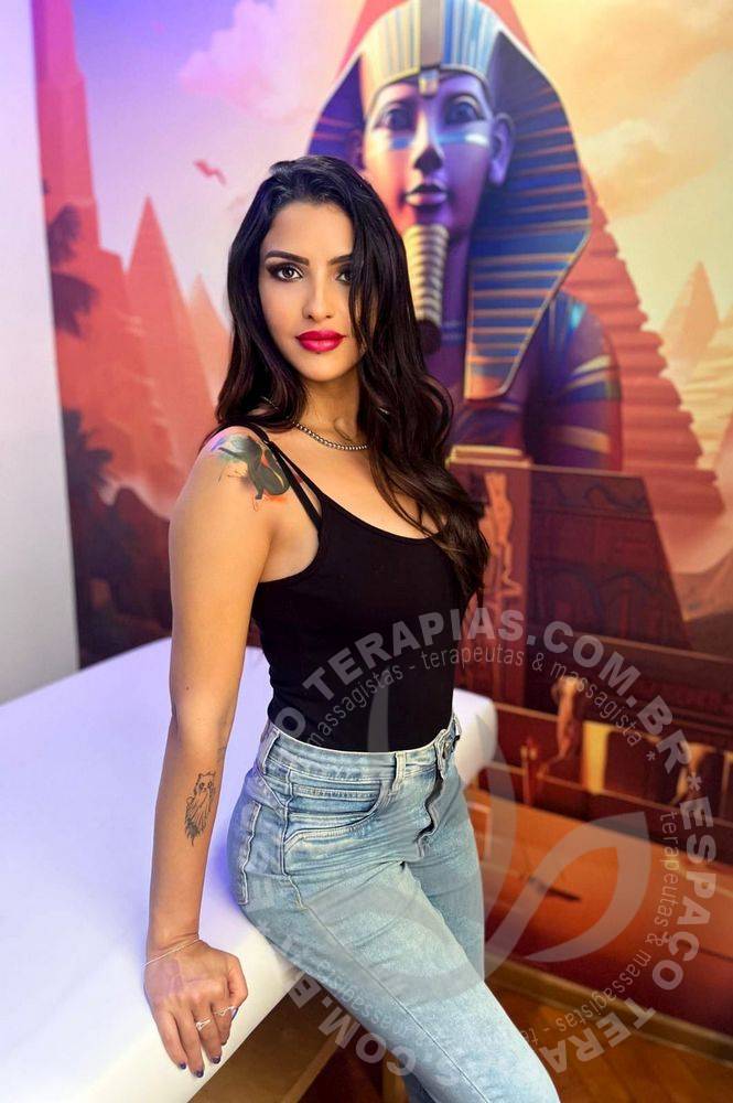 Camila Hórus II | Terapeutas