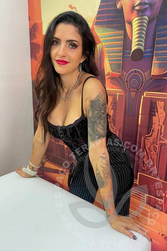 Camila Hórus II | Terapeutas