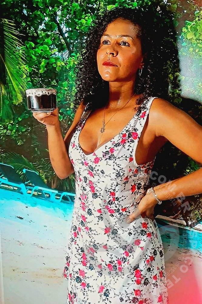 Camila Nuruu | Terapeutas