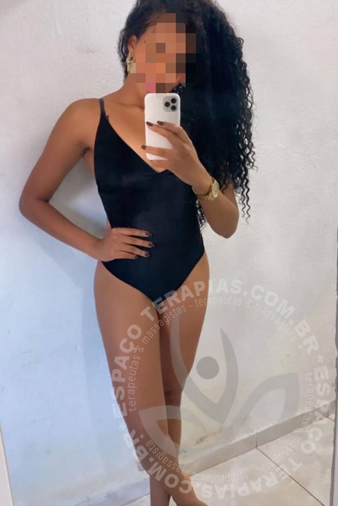 Rafaela Alcântara | Massagistas