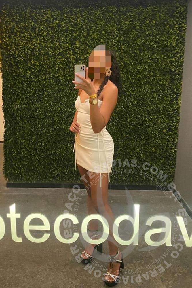 Rafaela Alcântara | Massagistas