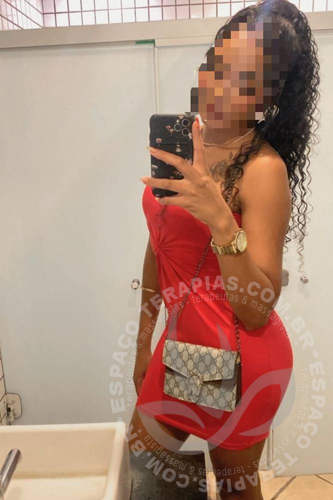 Rafaela Alcântara | Massagistas