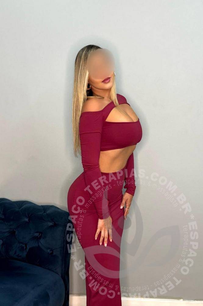 Carla Lumière | Massagistas