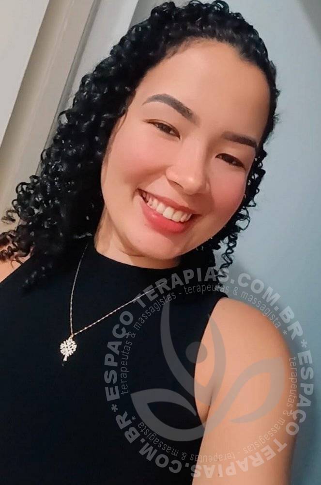 Lara Ferrari | Terapeutas