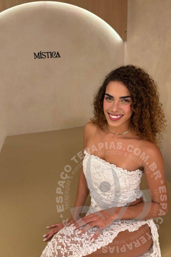 Julia Mística | Terapeutas