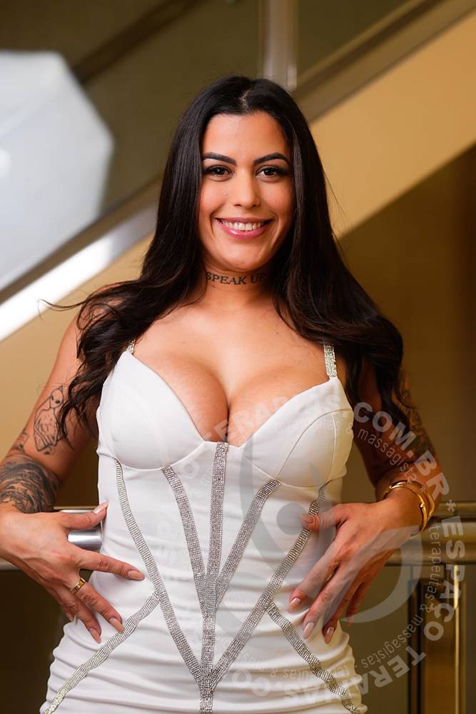 Mayra Lokal | Terapeutas