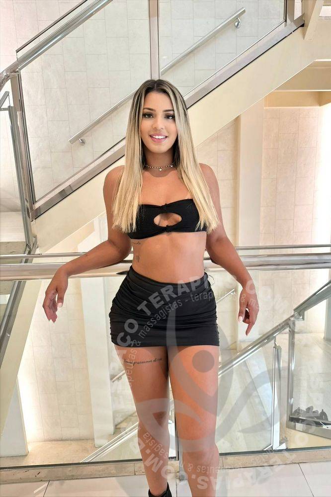 Larissa Veena | Terapeutas