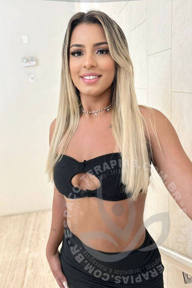 Larissa Veena | Terapeutas