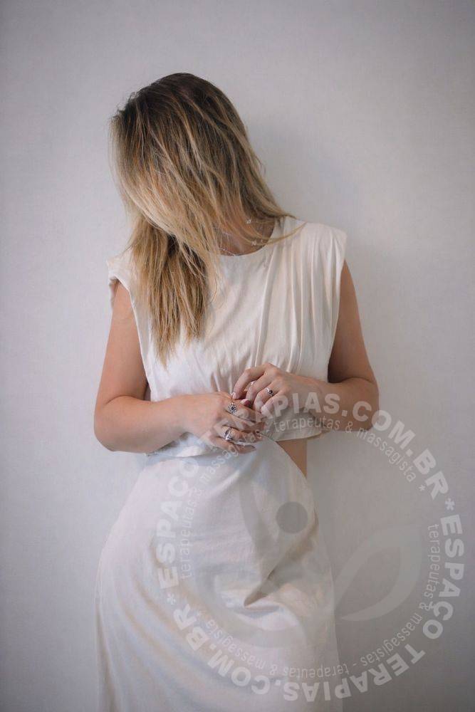 Isa Tântrica | Massagistas