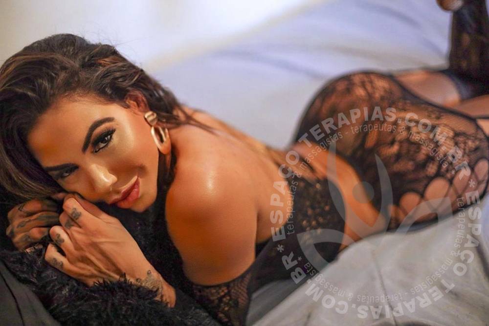 Mikaela | Massagistas