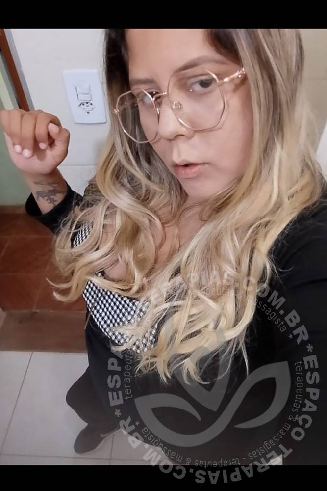 Flavia Massagista | Terapeutas