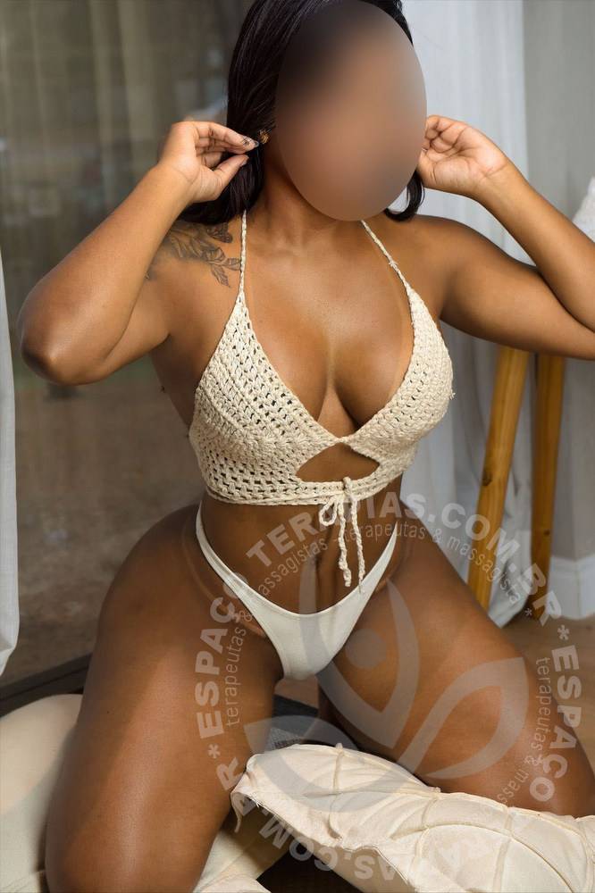 Iza Veena | Massagistas