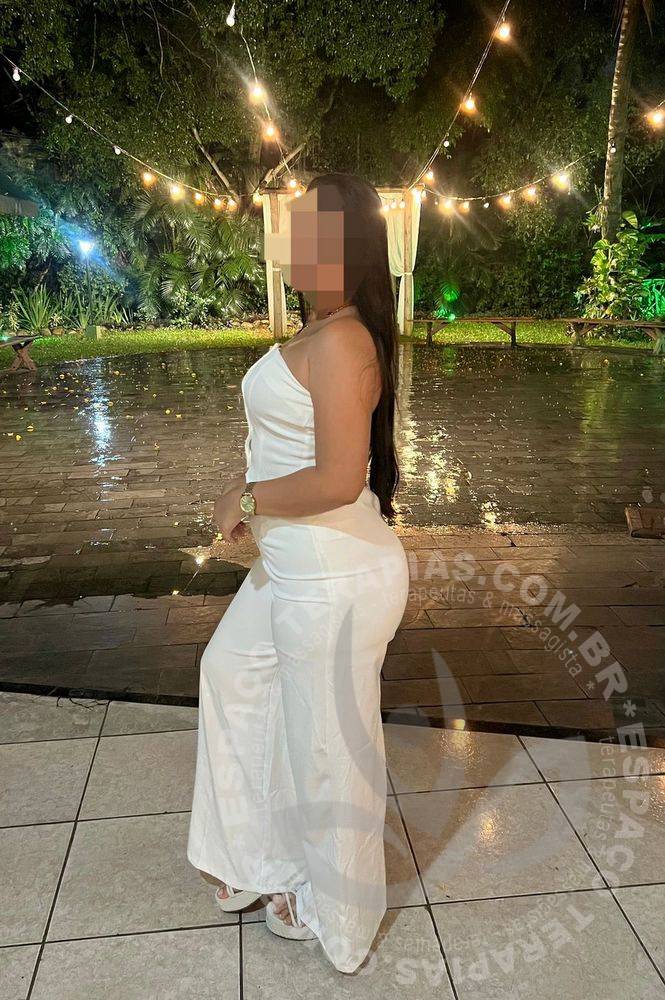 Jade | Massagistas Jade | Massagistas