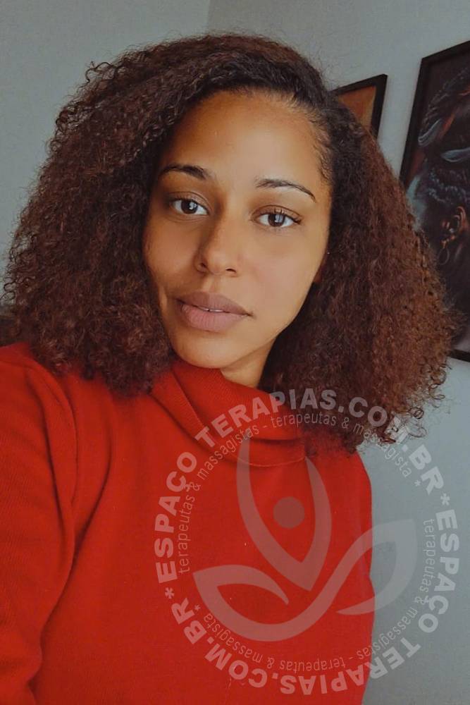 Lari Afroo | Terapeutas