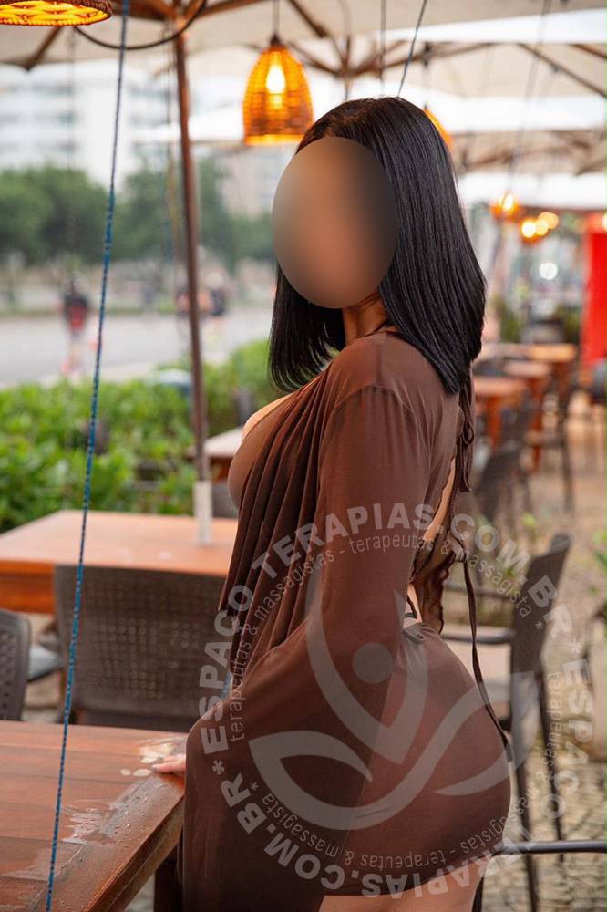 Jade Veena | Massagistas