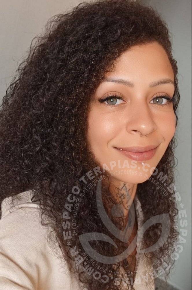 Mari Massagista | Terapeutas