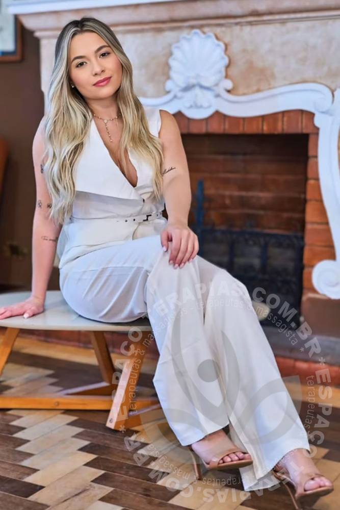 Talita Império Tantra | Terapeutas